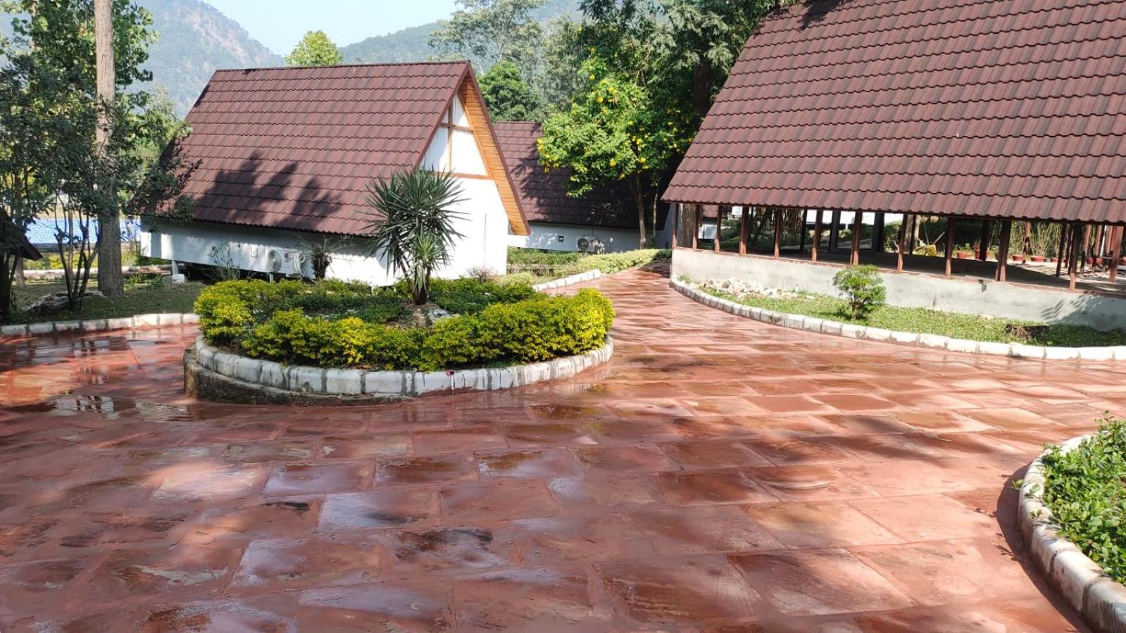 Welcomheritage Tarangi Ramganga Resort Marchula Buitenkant foto