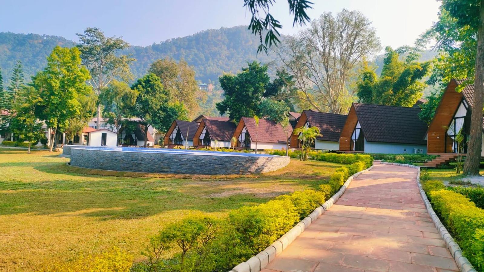 Welcomheritage Tarangi Ramganga Resort Marchula Buitenkant foto