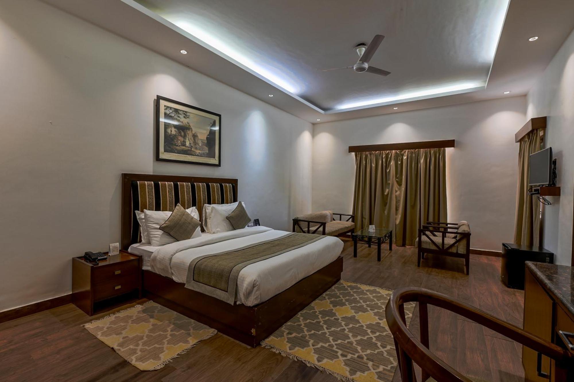 Welcomheritage Tarangi Ramganga Resort Marchula Buitenkant foto