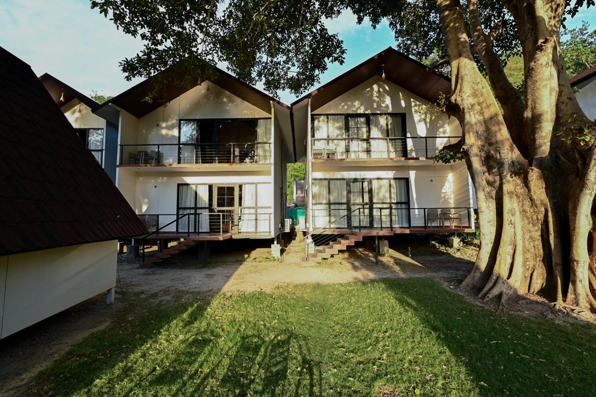 Welcomheritage Tarangi Ramganga Resort Marchula Buitenkant foto