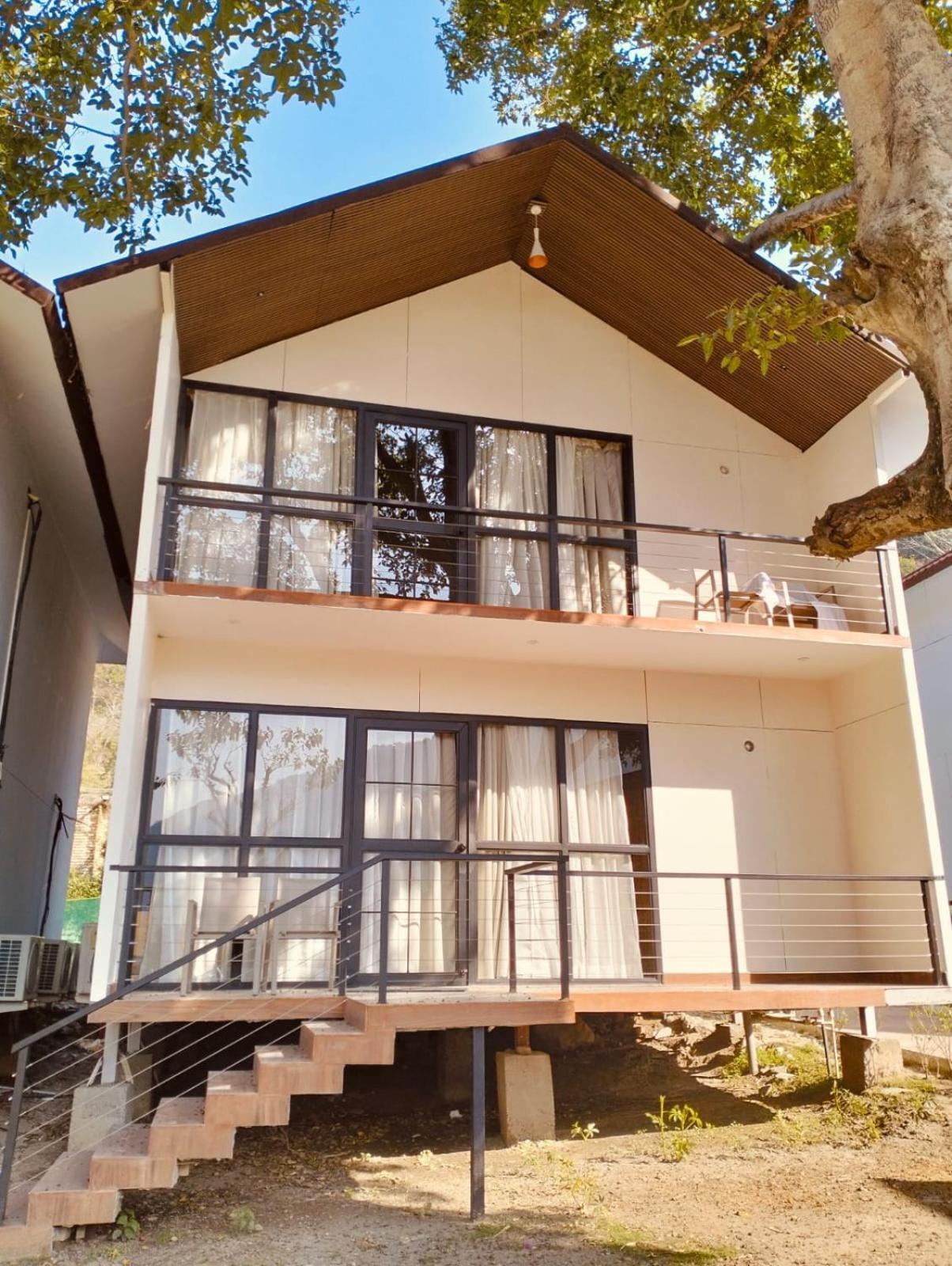 Welcomheritage Tarangi Ramganga Resort Marchula Buitenkant foto