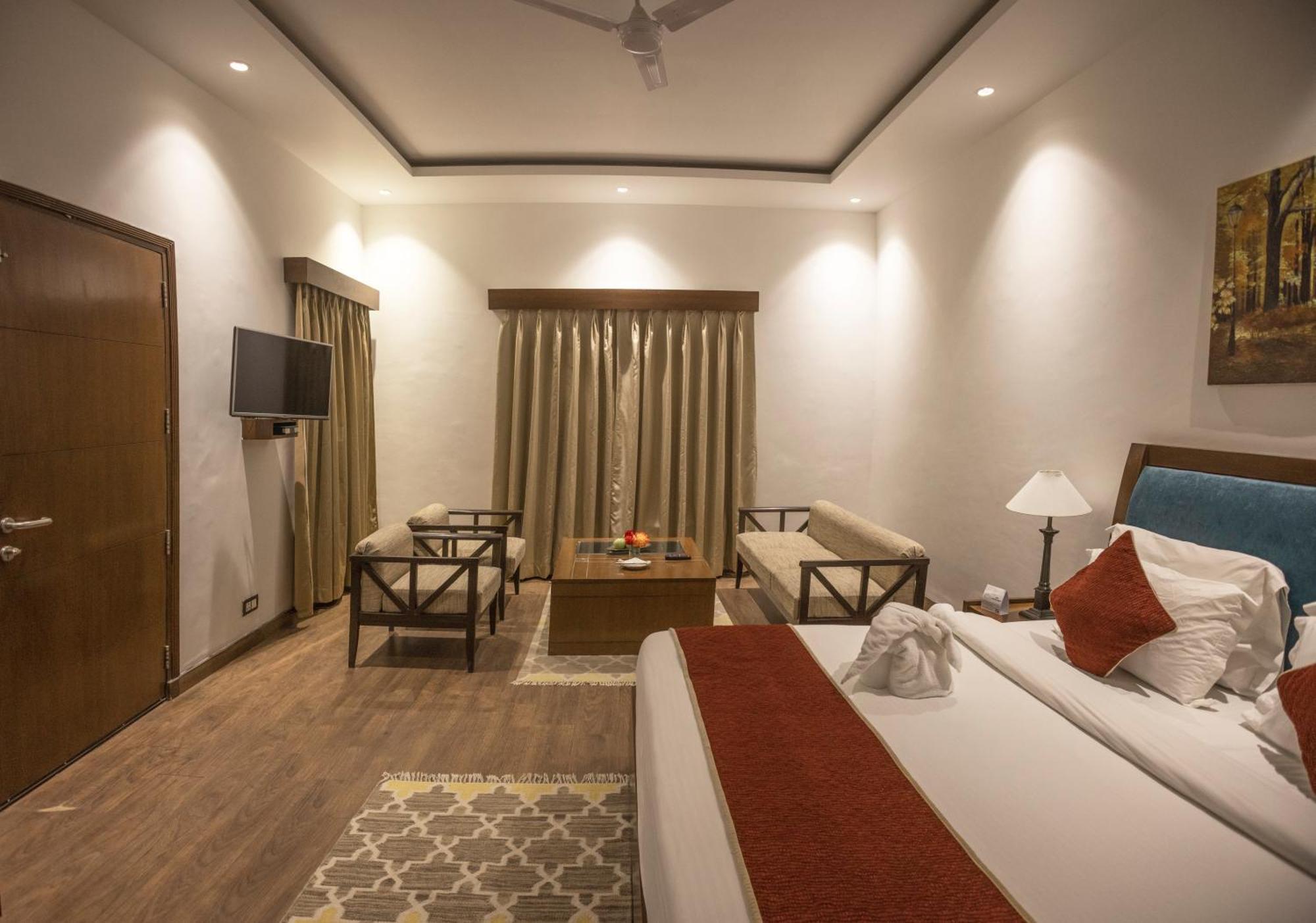 Welcomheritage Tarangi Ramganga Resort Marchula Buitenkant foto